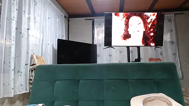marinadenoche online show from July 2026 11:13:01 PM
