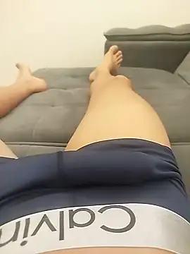 garotao2000 online show from April 2026 06:47:01 PM