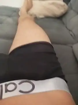 garotao2000 online show from December 2025 06:56:01 PM