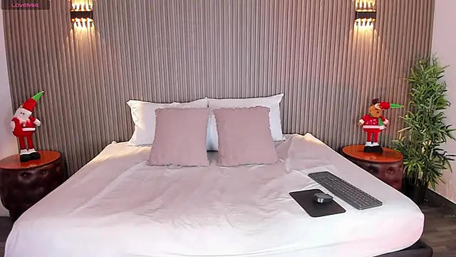 CloeHarp online show from December 2025 11:32:01 AM