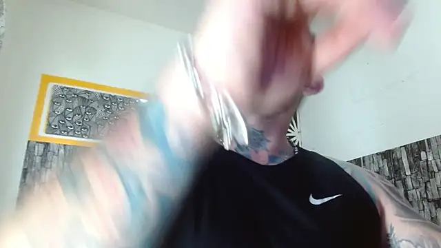 stripnolimits online show from November 2025 05:02:01 PM