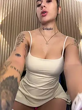 Sarasanders 4 online show from November 2025 04:05:02 AM