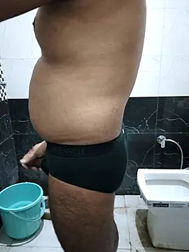 thebrownboi01 online show from November 2025 01:49:01 AM