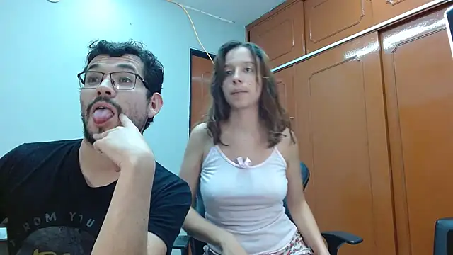 Isaandysex2428 online show from February 2025 01:33:01 AM