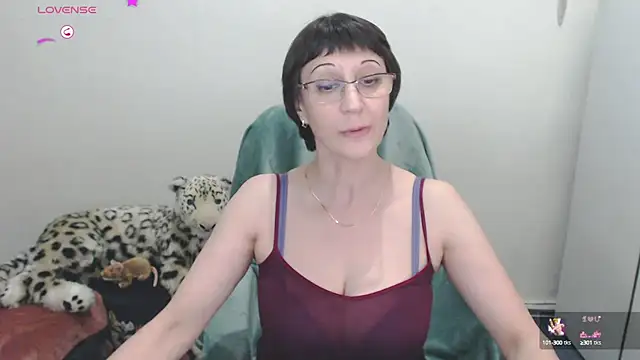 Ammillia online show from January 2025 07:52:01 PM