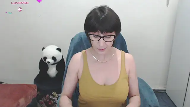 Ammillia online show from December 2024 07:54:01 AM