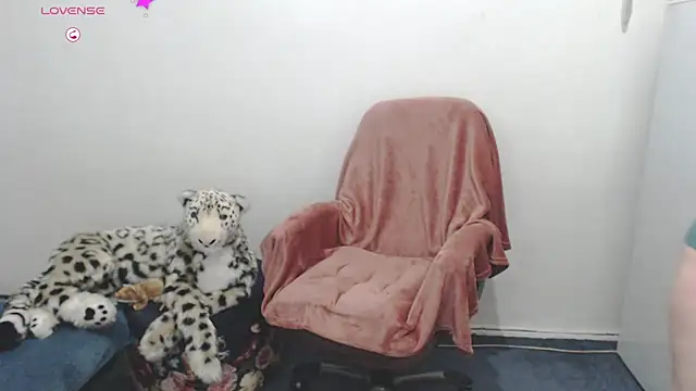Ammillia online show from January 2025 04:29:02 PM