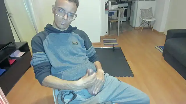 guachin hunk online show from September 2025 03:27:02 AM