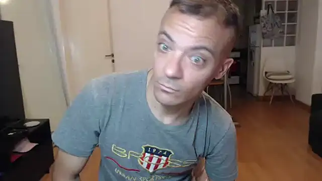 guachin hunk online show from April 2026 06:14:02 PM