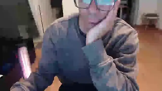 guachin hunk online show from May 2026 06:40:01 PM