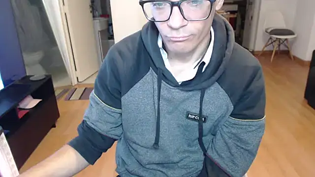 guachin hunk online show from May 2026 04:27:01 AM