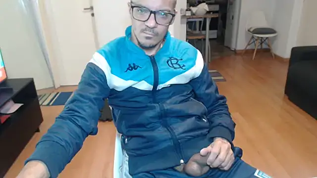 Snapshot of guachin_hunk chatting on June 2026 05:07:01 AM guachin hunk online show from June 2026 05:07:01 AM