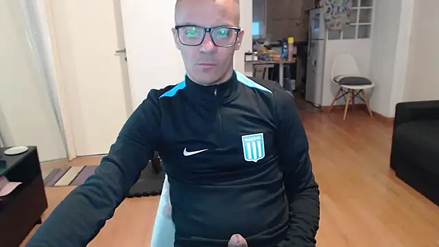 guachin hunk online show from April 2026 07:51:02 PM