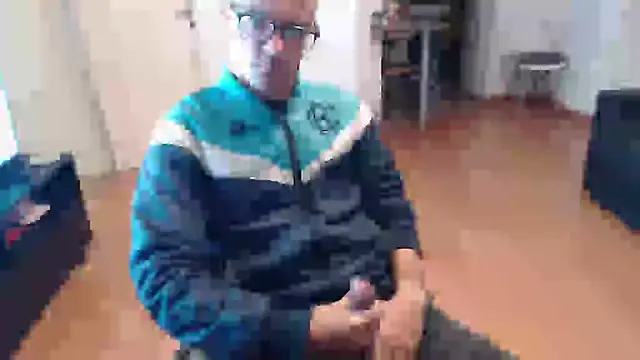 guachin hunk online show from May 2026 08:20:02 PM
