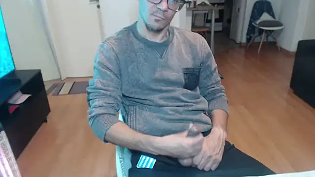 guachin hunk online show from June 2026 02:12:02 AM