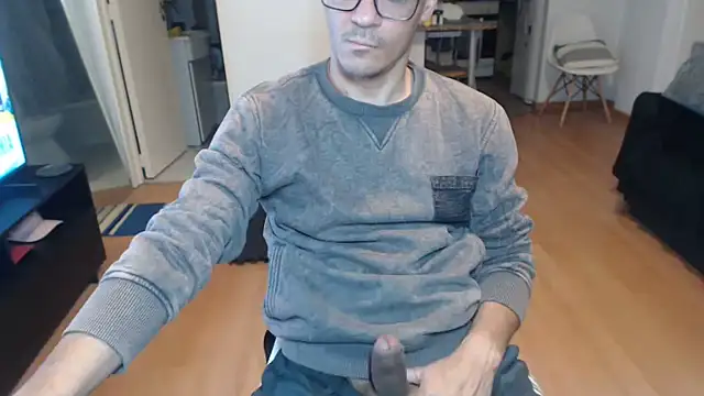Snapshot of guachin_hunk chatting on June 2026 01:01:01 AM guachin hunk online show from June 2026 01:01:01 AM