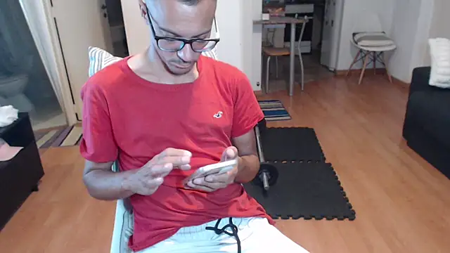 Snapshot of guachin_hunk chatting on November 2025 07:25:01 PM guachin hunk online show from November 2025 07:25:01 PM