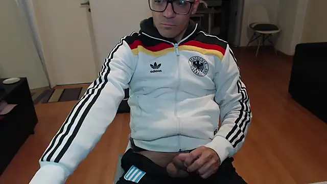 guachin hunk online show from May 2026 06:43:02 PM