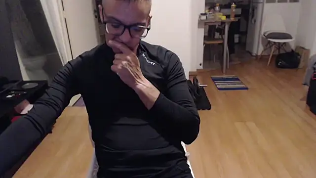 guachin hunk online show from April 2026 03:19:01 AM