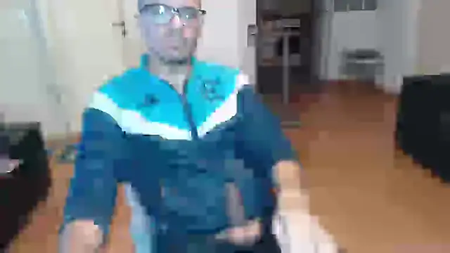 Snapshot of guachin_hunk chatting on June 2026 03:22:01 AM guachin hunk online show from June 2026 03:22:01 AM