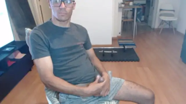 Snapshot of guachin_hunk chatting on December 2025 06:24:01 PM guachin hunk online show from December 2025 06:24:01 PM