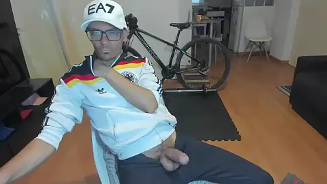 guachin hunk online show from September 2025 06:30:01 PM