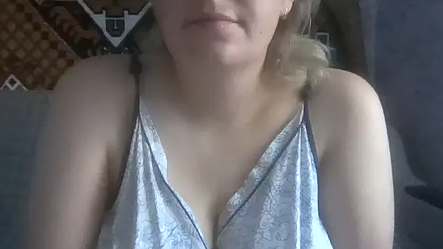Snapshot of Diana_Britt chatting on July 2026 03:15:01 AM Diana Britt online show from July 2026 03:15:01 AM
