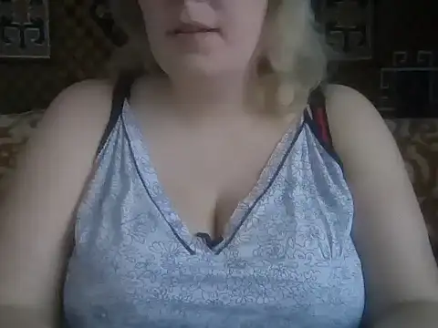 Diana Britt online show from December 2025 06:34:02 AM