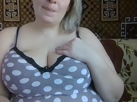 Diana Britt online show from February 2025 08:25:02 AM