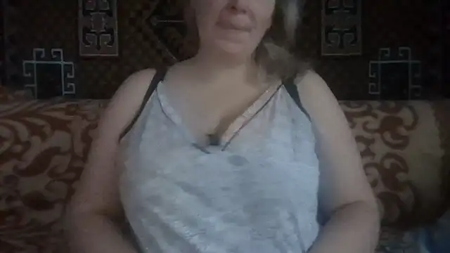 Diana Britt online show from December 2025 06:08:02 AM