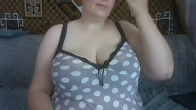 Snapshot of Diana_Britt chatting on July 2026 02:06:02 PM Diana Britt online show from July 2026 02:06:02 PM