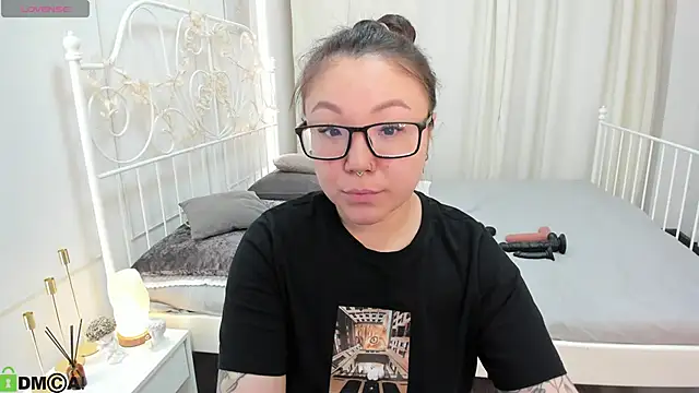 gentle muse online show from April 2026 11:07:02 PM