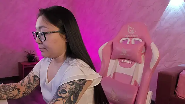 gentle muse online show from February 2026 12:11:01 AM