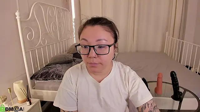 gentle muse online show from April 2026 11:56:01 PM