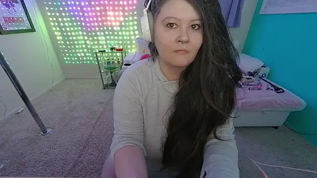 electrifiedlove online show from December 2025 09:05:01 PM