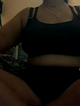 Madsion23 online show from October 2025 10:01:02 PM