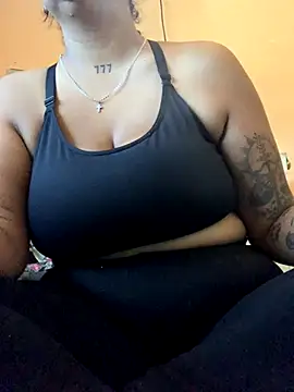 Madsion23 online show from October 2025 08:37:01 AM