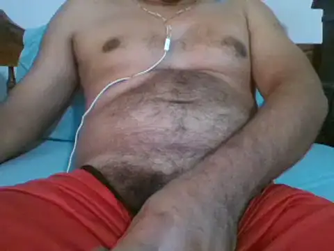 Snapshot of bbccol1 chatting on February 2025 06:53:01 PM bbccol1 online show from February 2025 06:53:01 PM