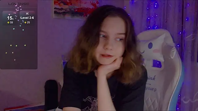 mslilunicorn online show from December 2024 07:28:02 PM