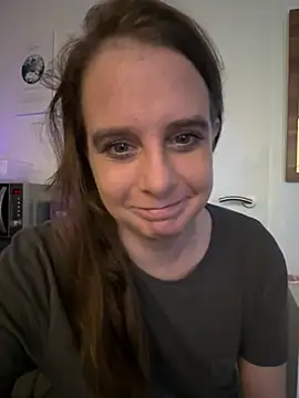 LadyChantale online show from April 2026 06:25:02 AM