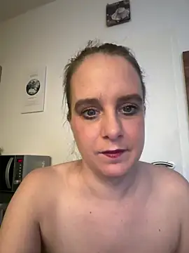 LadyChantale online show from April 2026 06:26:01 AM