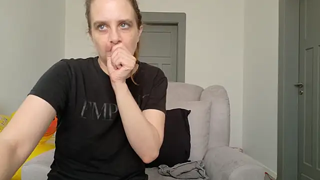 LadyChantale online show from July 2026 09:09:02 AM