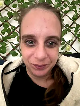 LadyChantale online show from November 2025 07:18:02 AM