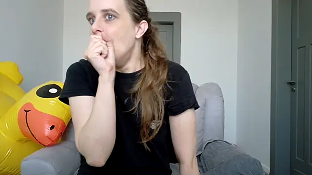 LadyChantale online show from July 2026 06:46:02 AM