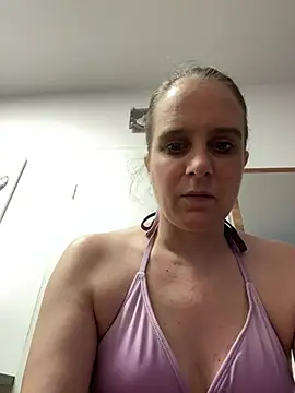 LadyChantale online show from May 2026 06:28:02 AM