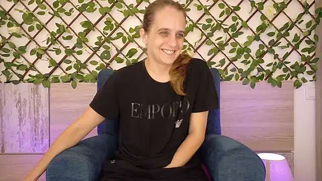 LadyChantale online show from October 2025 08:35:01 AM