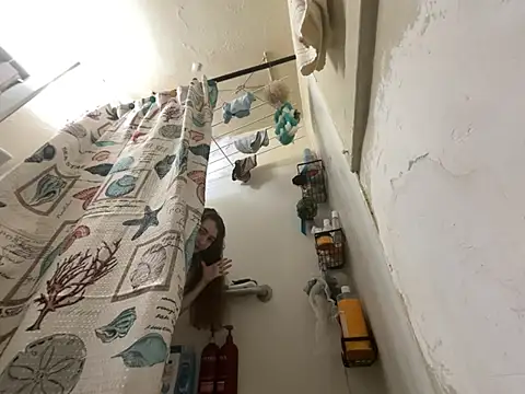 Snowbunnycake 131 online show from June 2026 01:01:02 PM