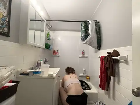 Snowbunnycake 131 online show from November 2025 10:46:02 PM