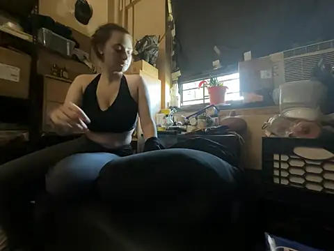 Snowbunnycake 131 online show from June 2026 11:04:01 PM