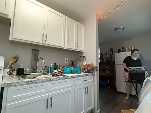 Snowbunnycake 131 online show from November 2025 11:58:01 AM